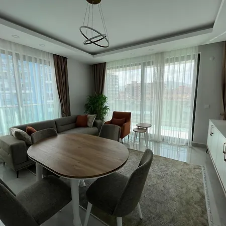New 60m2 Luxury Sunset Aqua Mahmutlar, Alanya, 50m Sea, Large Pool, Gym, Private No A Tourist Facility, First Sea Line Appartement *